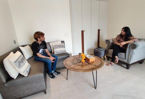 Role-play-with-full-time-intern-karma